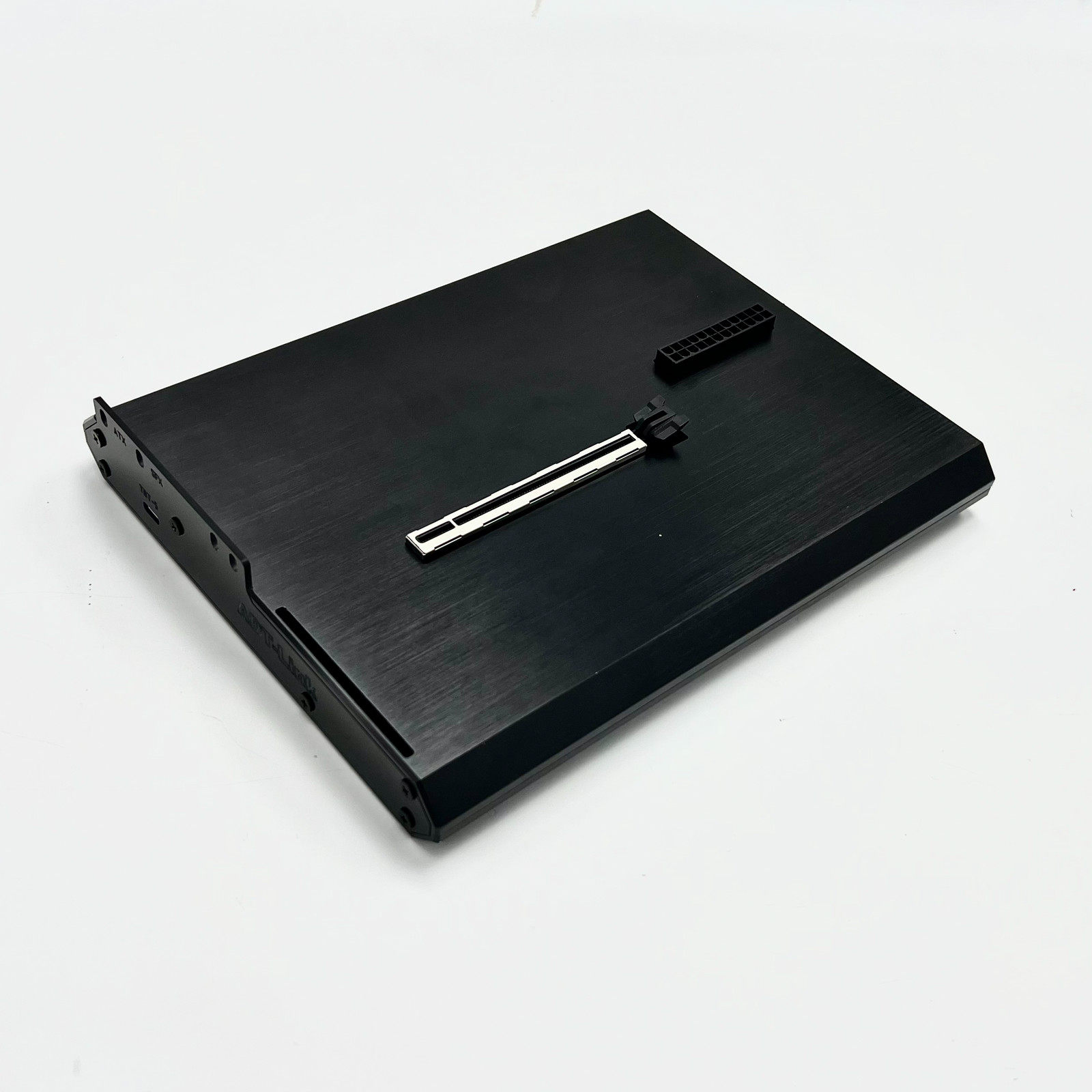 ADT Thunderbolt-5 PCIe 4.0 x4  - Thunderbolt 4 External Gpu Enclosure 评论和价格